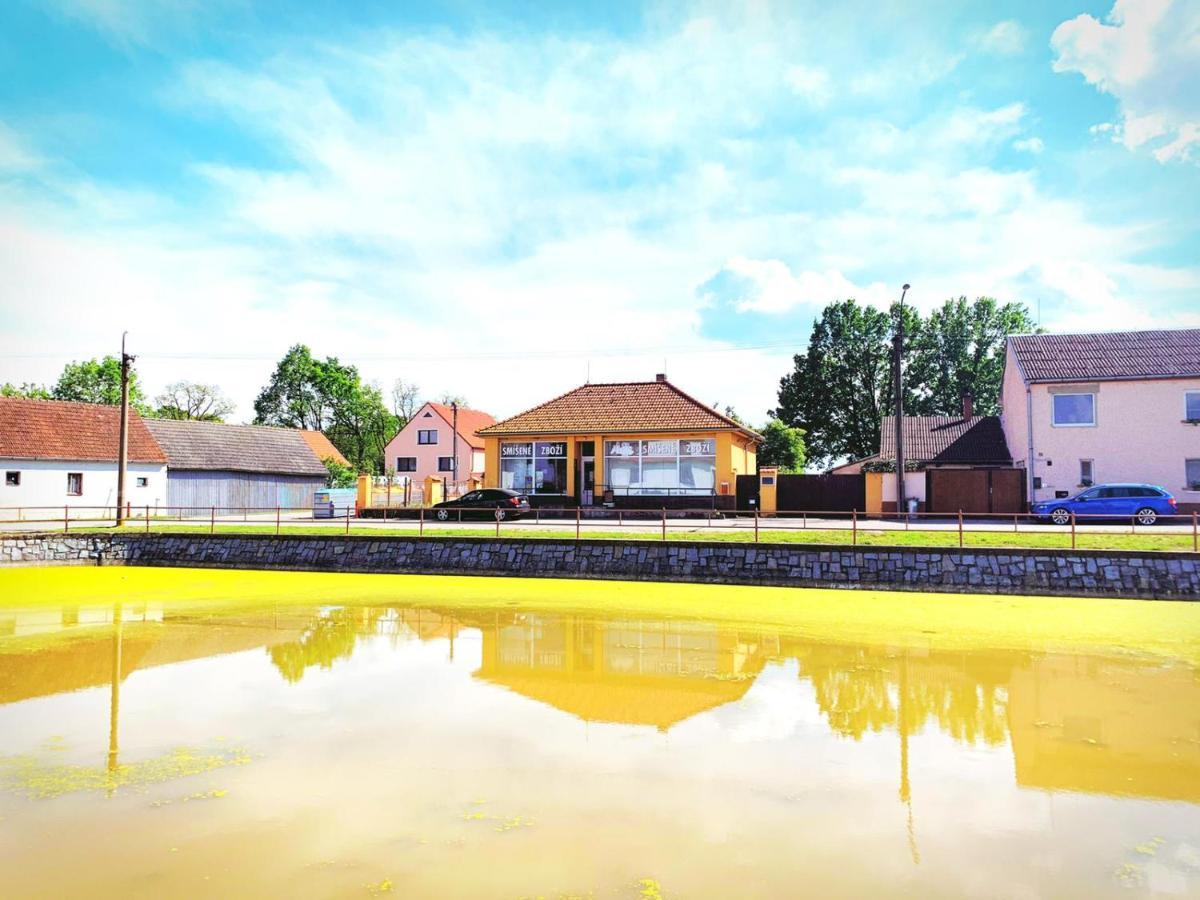 Penzion Kravin Bosilec Exteriör bild